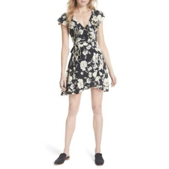 Free People Black Floral Boho Short Flutter Sleeve Wrap Mini Dress Sz S New - Picture 4 of 13